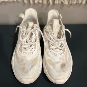 White sorel kinetic breakthru tech lace sneaker